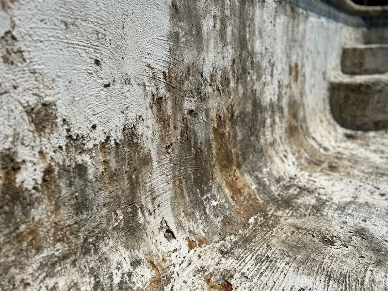 Before Diamond Brite (Quartz Aggregate) Resurfacing